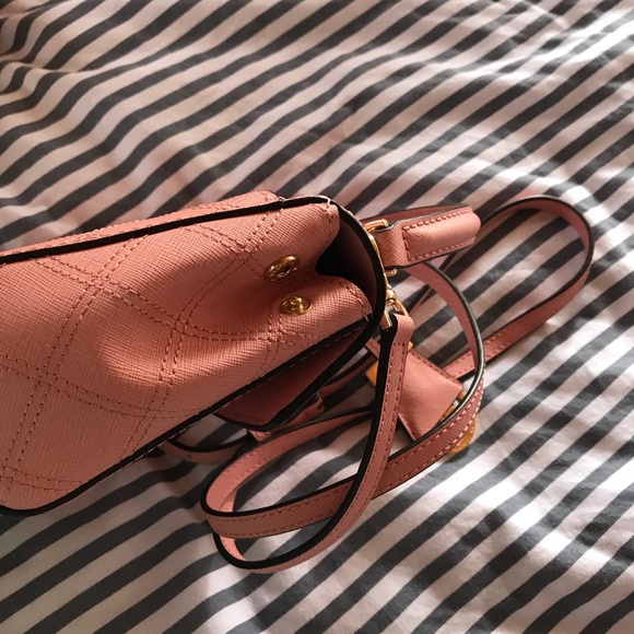 Mk Purse - Picture 4 of 6